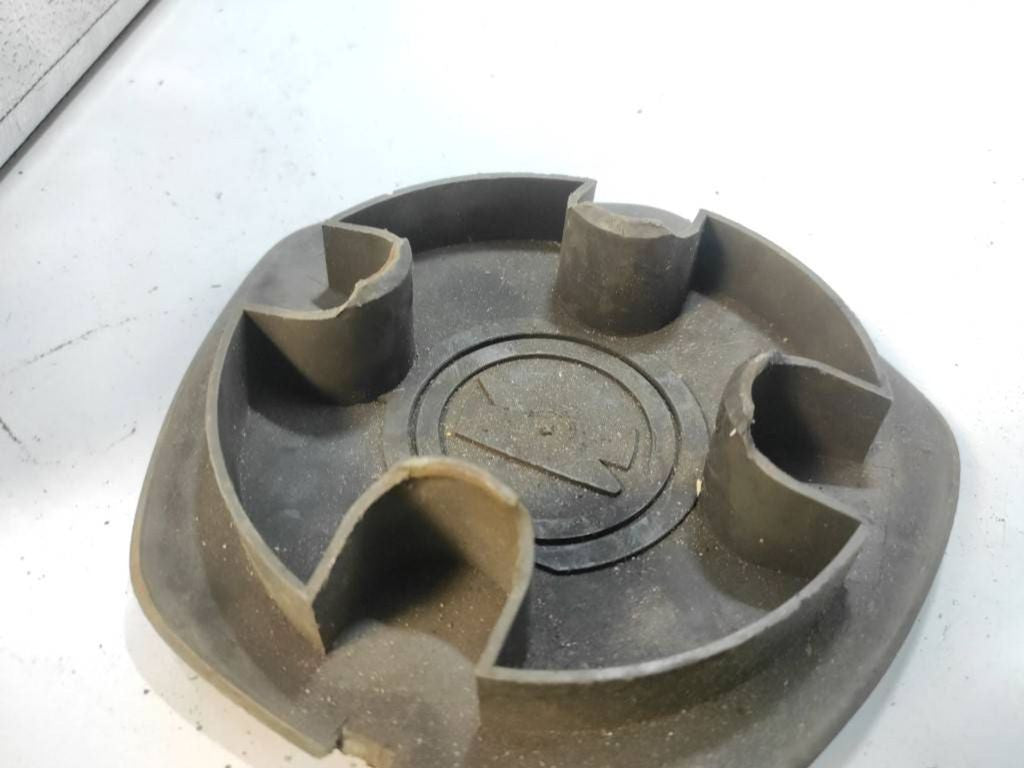 Opel Corsa A 1986 Original wheel cap 90191199