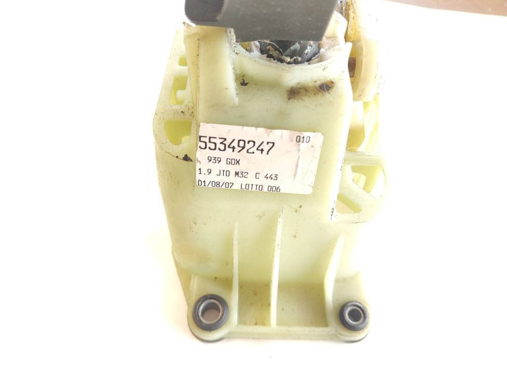Alfa Romeo 159 1.9JTDm 2008 gear selector shifter 55349247