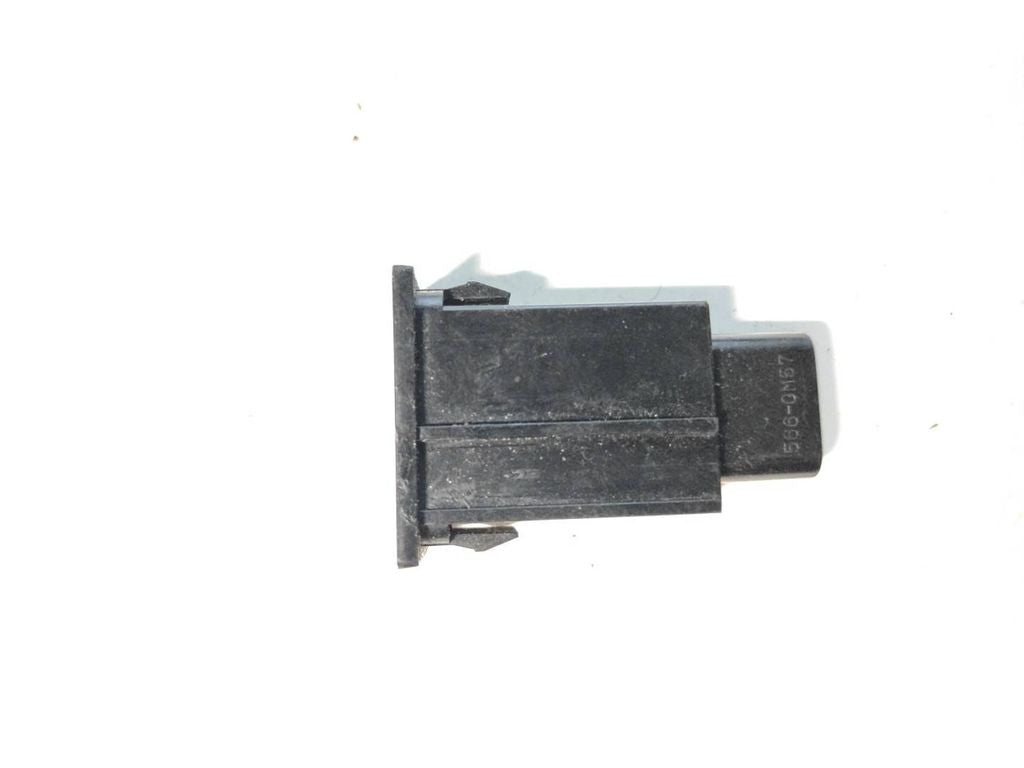 Toyota Avensis T250 2008 Diesel Fuel tank opening switch 156795
