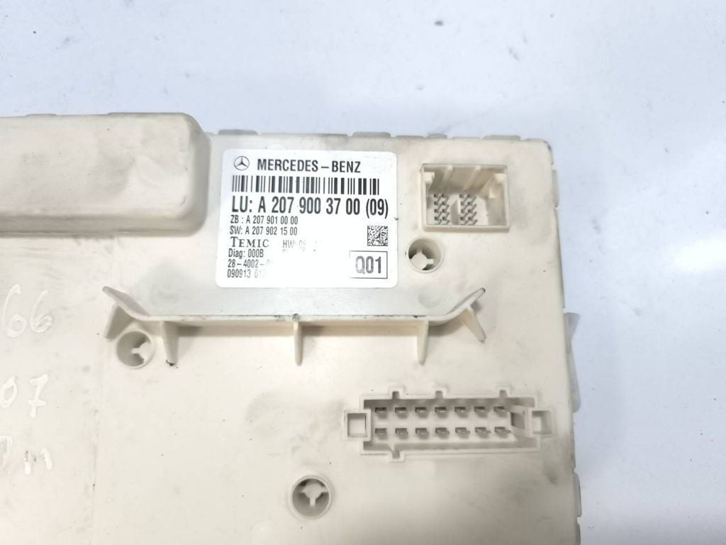 Mercedes-Benz E C207 W207 2011 Window control relay A2079003700