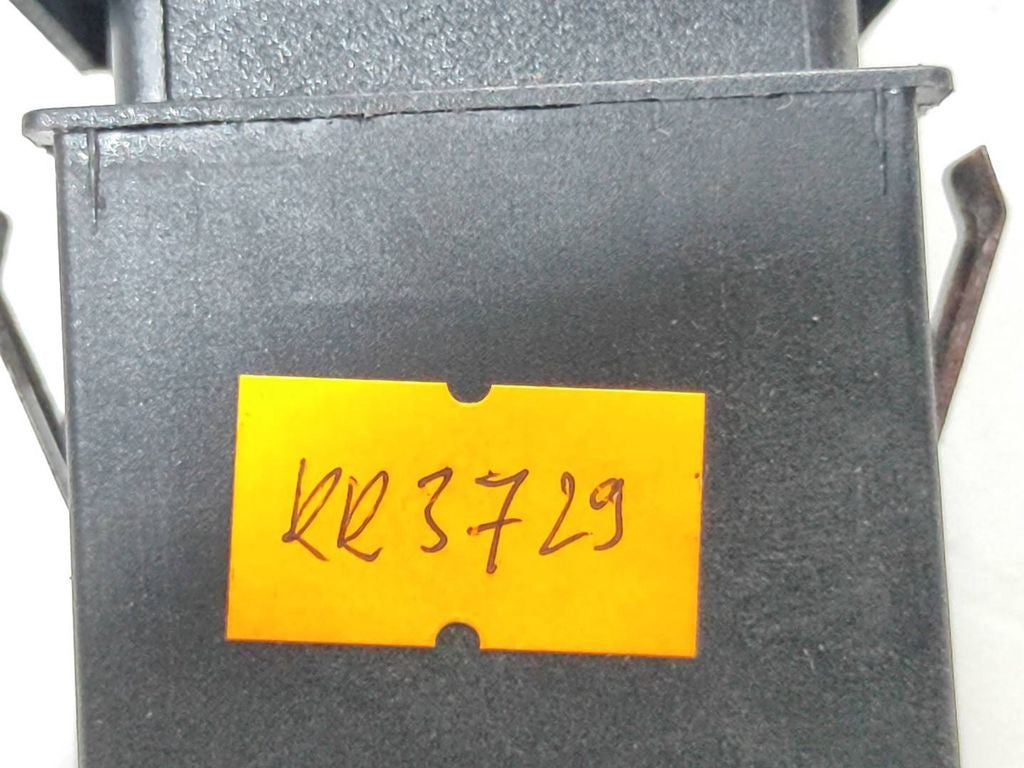 Volkswagen PASSAT B5.5 2002 Traction control (ASR) switch 3B0927133A