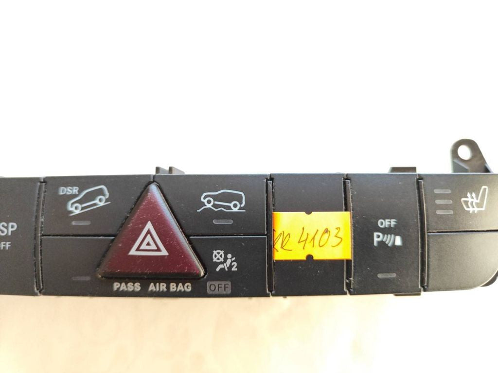 Mercedes-Benz ML W164 2010 Hazard light switch A1648709910
