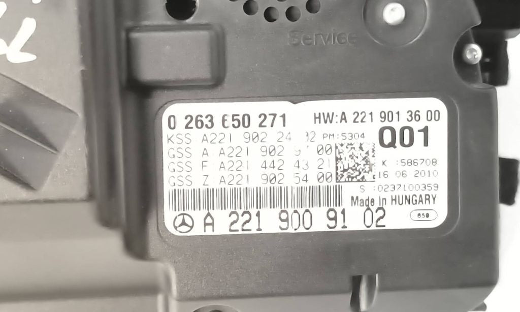 Mercedes-Benz S W221 2010 speedometer instrument cluster A2219009102