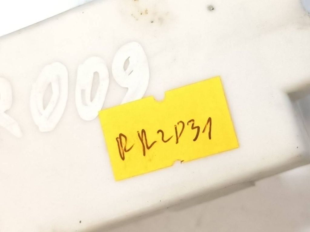 Mercedes-Benz C W204 2011 Light control module unit A1669003401