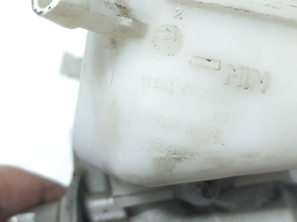 BMW 1 F20 F21 2013 RHD Brake master cylinder 6796531