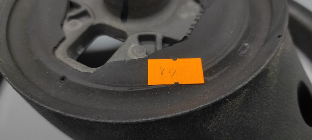 Alfa Romeo 156 SW 2.4JTD 110kW Diesel 2002  Steering Wheel