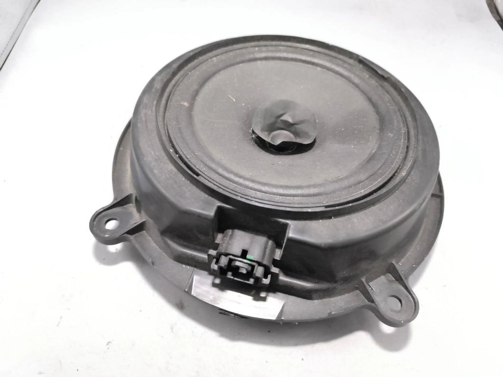 Mazda 3 BM III Hatchback 2014 front door speaker BHN966960 