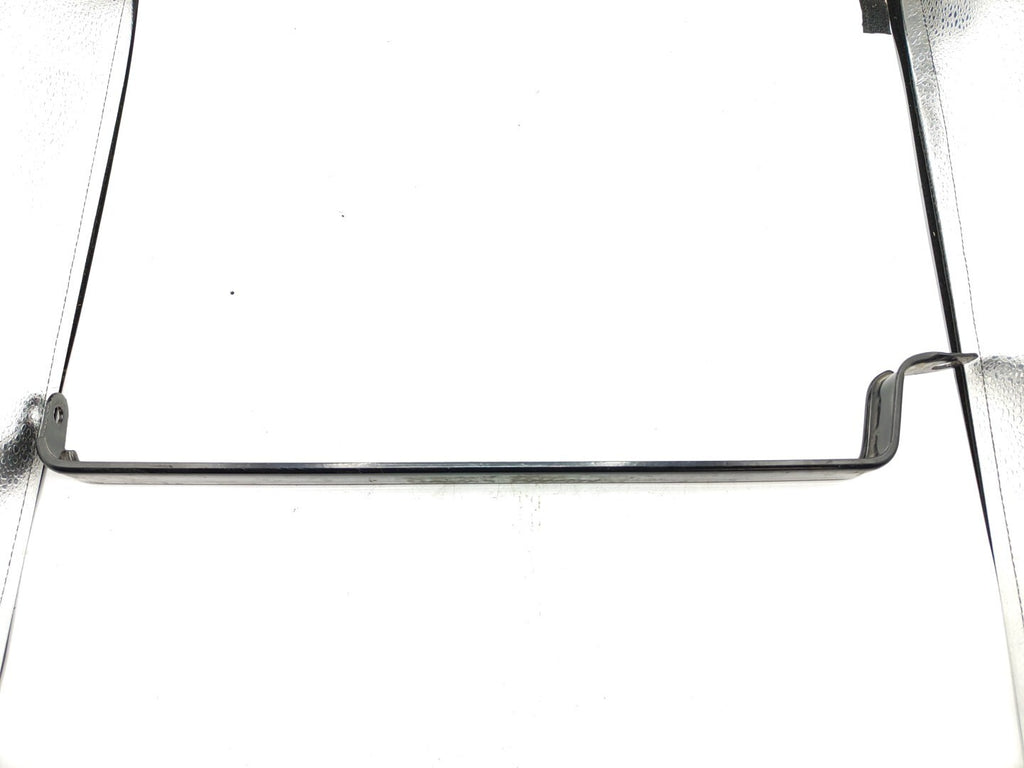 BMW E61 520D 145kW Estate 2006 Rear fuel tank bracket mount stripe