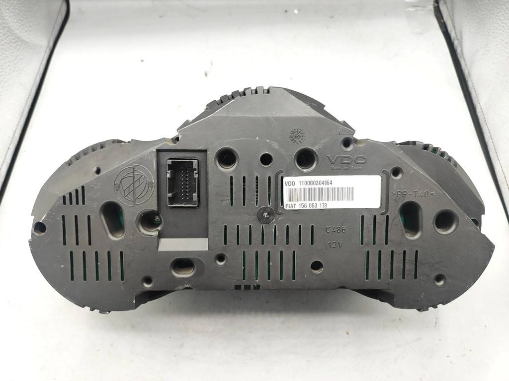  Alfa Romeo 147 2006 LHD Diesel speedometer instrument cluster 156063178 