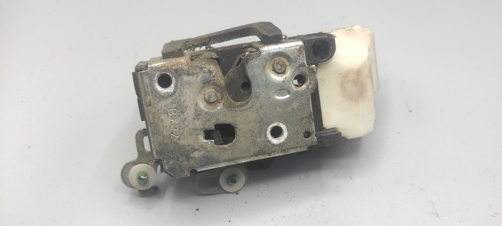 Alfa Romeo GT 1.9JTD 110kW Diesel 2005 LHD Front Left Door Lock B792