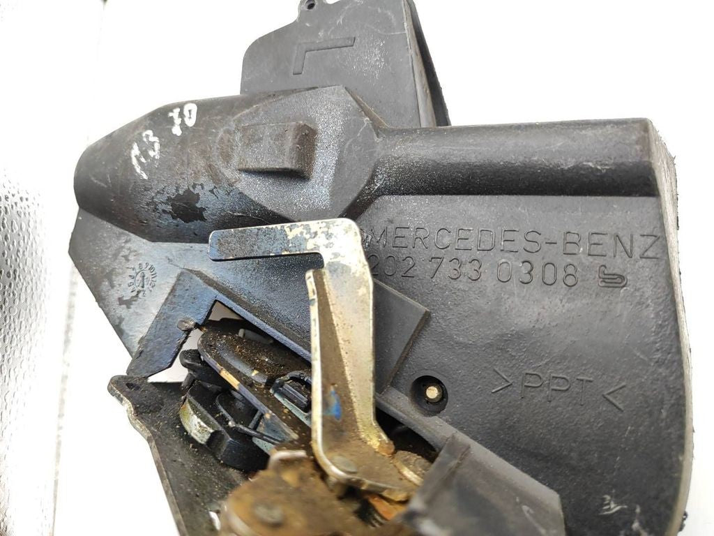 Mercedes-Benz E W210 2000 rear left door lock 2027330308 