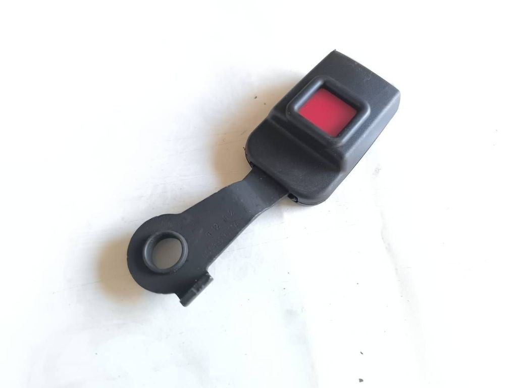 BMW X5 E70 2007 Rear seat belt buckle 7161660 