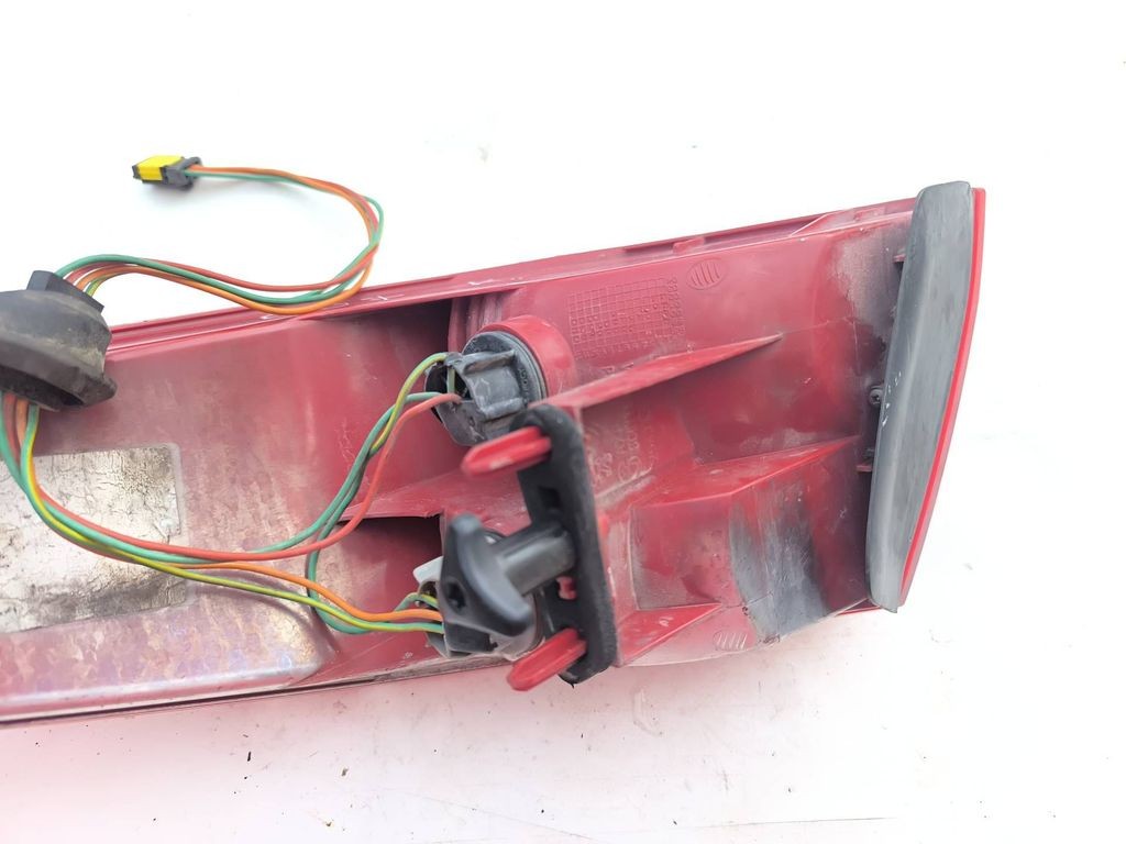 Peugeot 607 2001 Rear left tail light lamp 2543G 