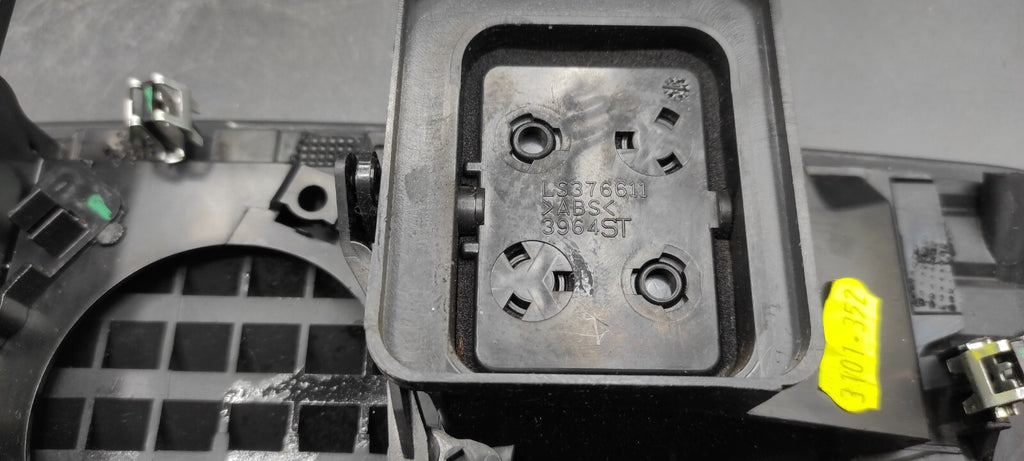 Alfa Romeo 159 2008 Front Panel Dashboard Center Air Vent Grill LS376611