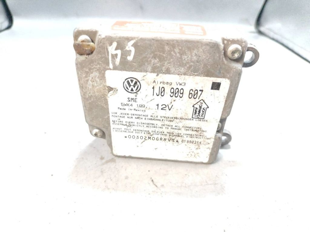 Volkswagen PASSAT B5 1.6 1999 Safety Control unit module 1J0909607 
