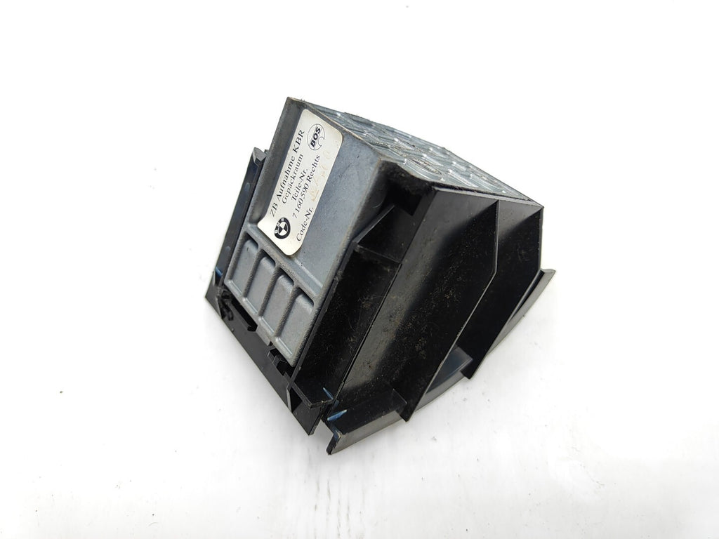 BMW 5 Series E61 530D 170kW 2006 Rear Right Parcel Shelf Bracket 7160590