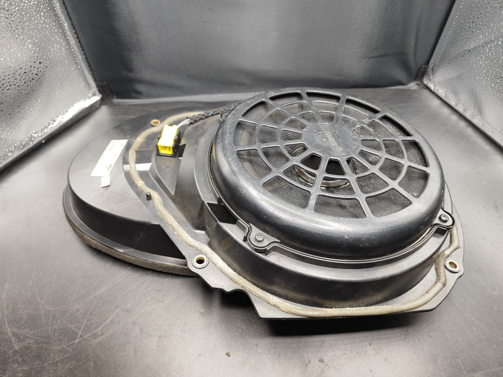 Lancia Lybra 2002 BOSE Audio Subwoofer Speaker 467406840