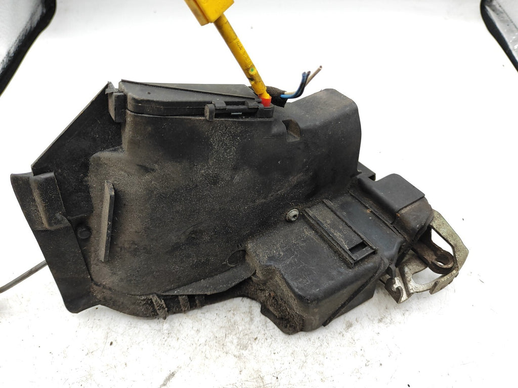 BMW 5 SERIES E39 530D 142kW Diesel 2001 Rear Left Door Exterior Lock 67118352165