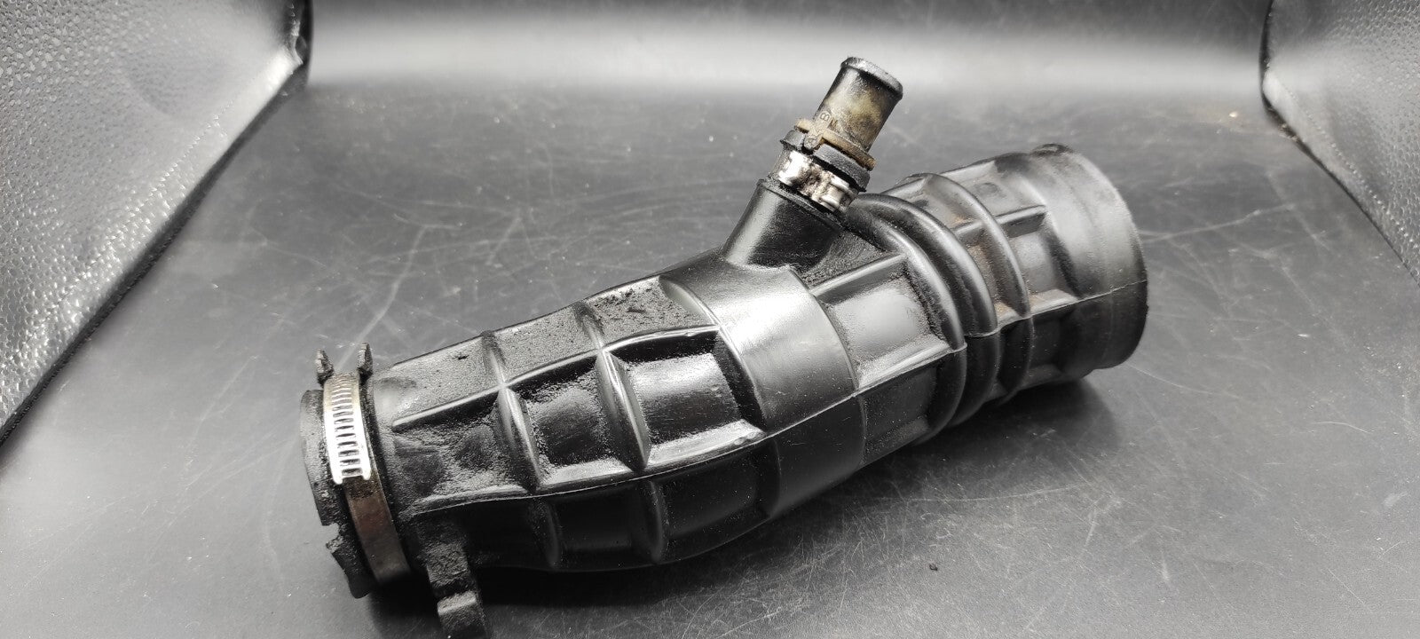 Alfa Romeo 147 1.9JTDm 85kW 8V 2005 Turbo Air Intake Pipe 46794405