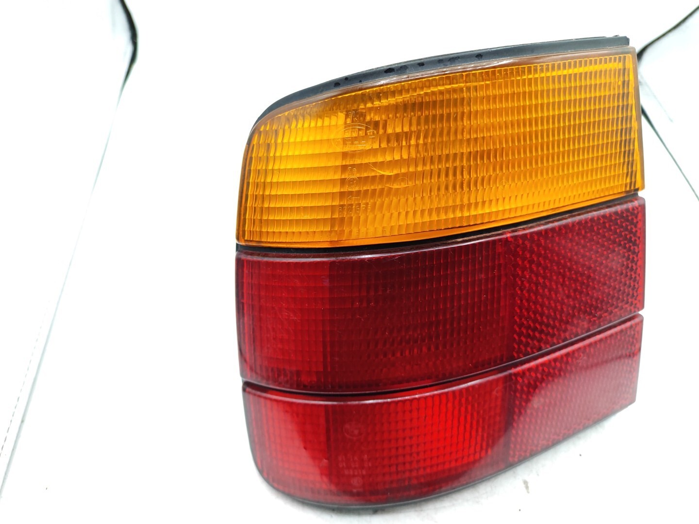 BMW 5 Series E34 1992 LHD Rear Left Taillight Light Lamp 63215R6 1384009L