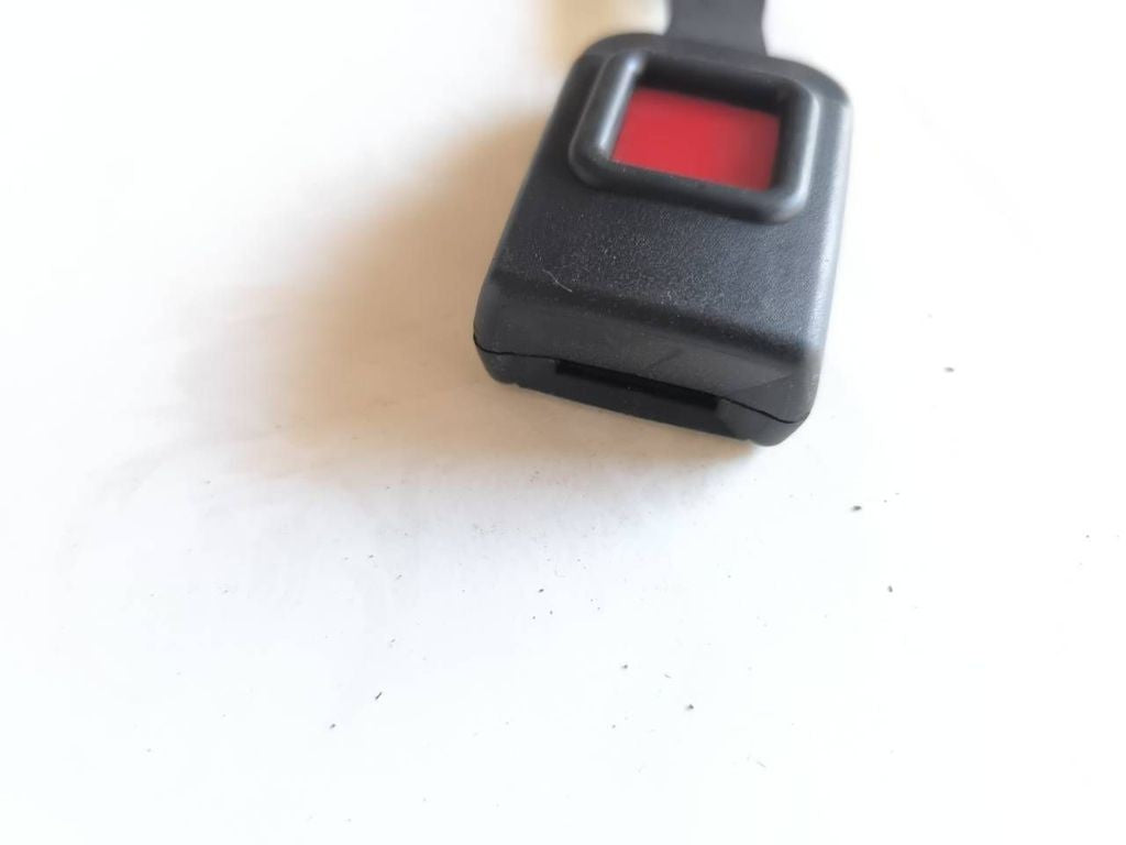 BMW X5 E70 2007 Rear seat belt buckle 7161659 