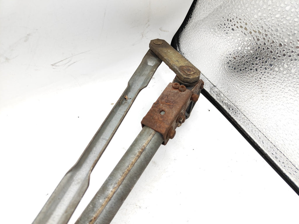 Alfa Romeo 147 2.0 Twin Spark 2004 LHD Front Wiper Linkage Motor 0390241514