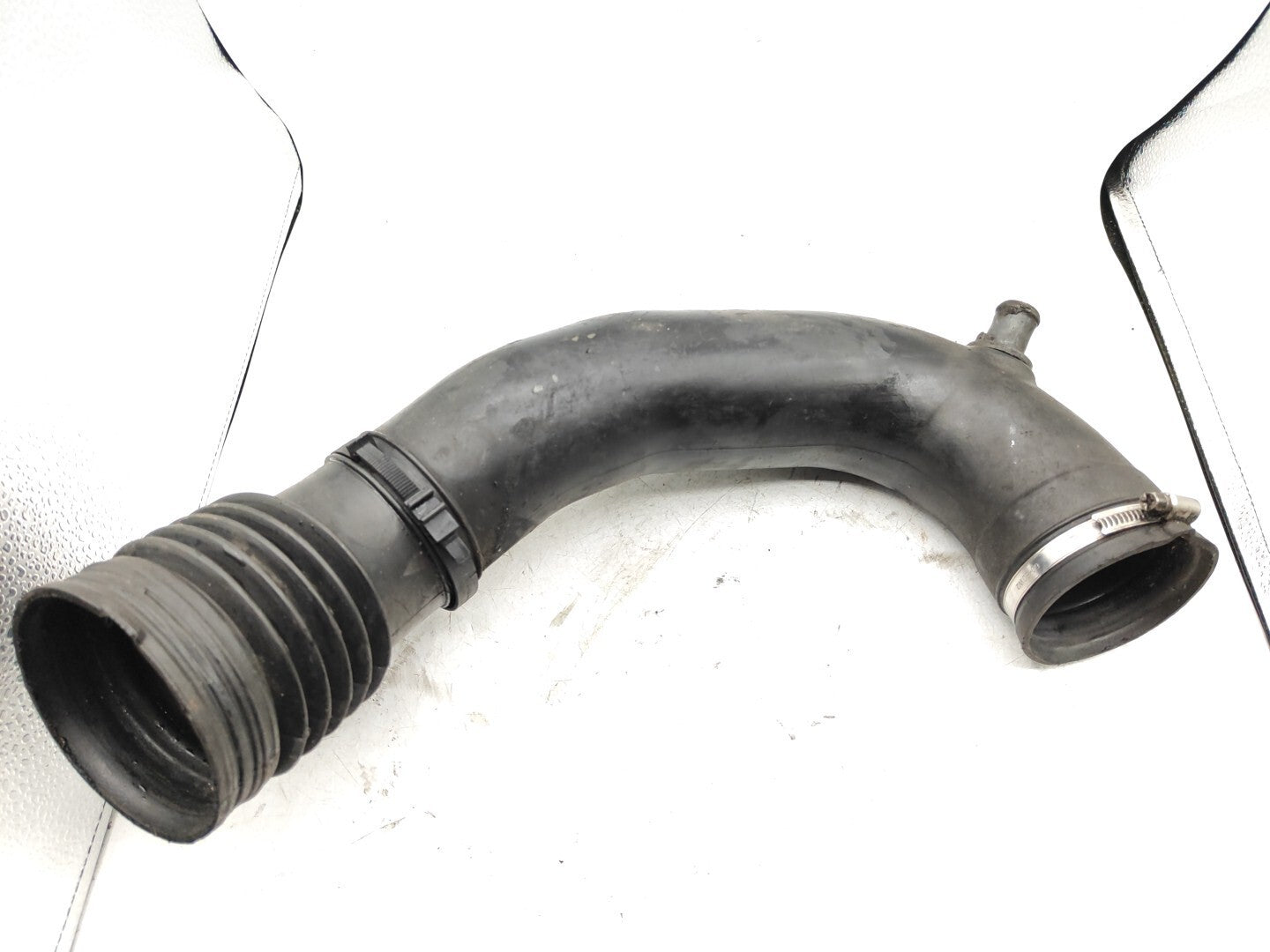 Alfa Romeo 159 SW 2.4JTDm 147KW 2007 Diesel Engine Air Intake Pipe Hose 51773420