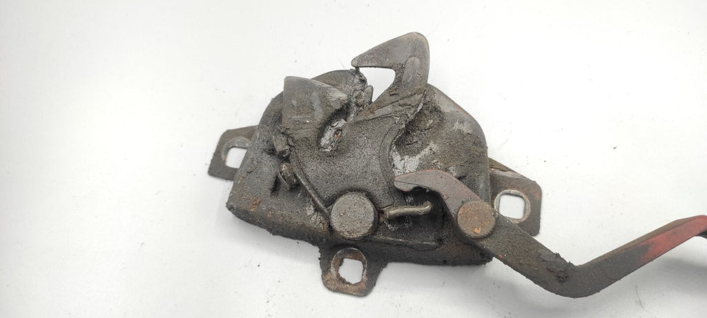 Alfa Romeo 156 SW 2.4JTD 110kW 2002 Front Bonnet Hood Lock Mechanism