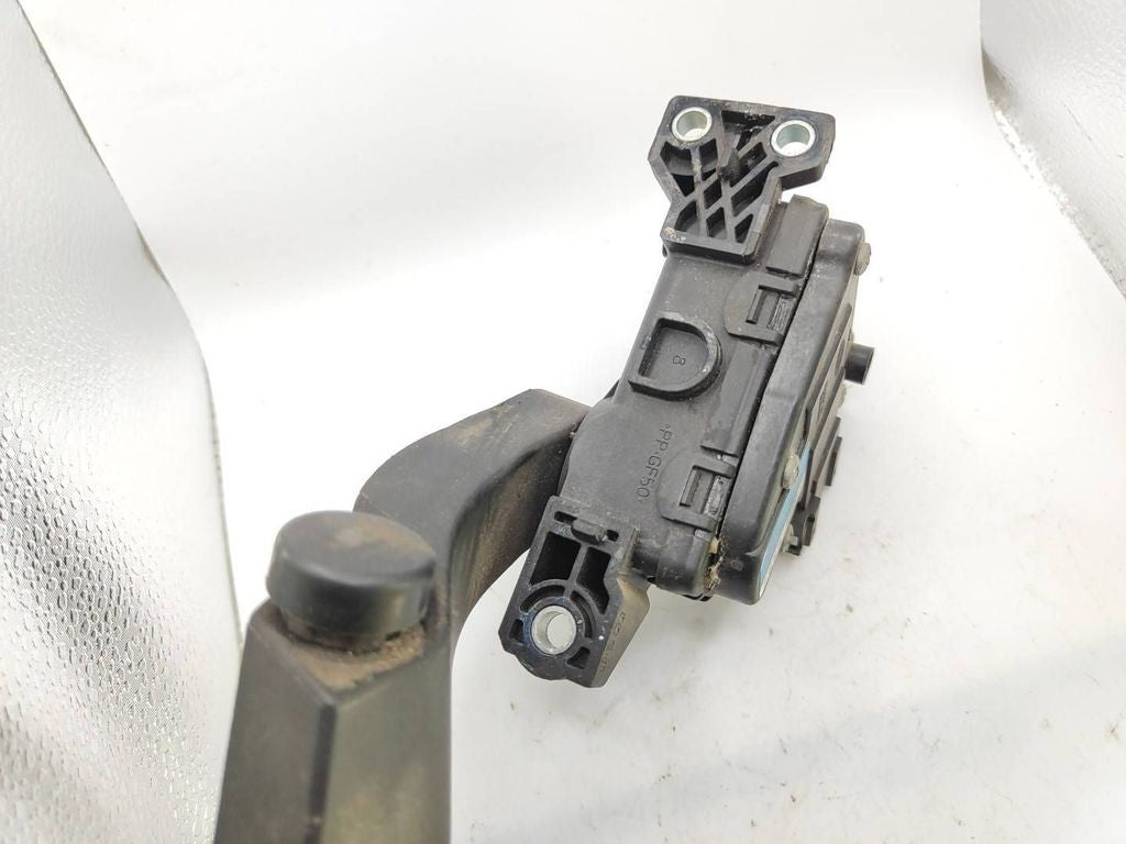 Audi A6 S6 C5 4B 2003 accelerator throttle pedal 8D1723523N 