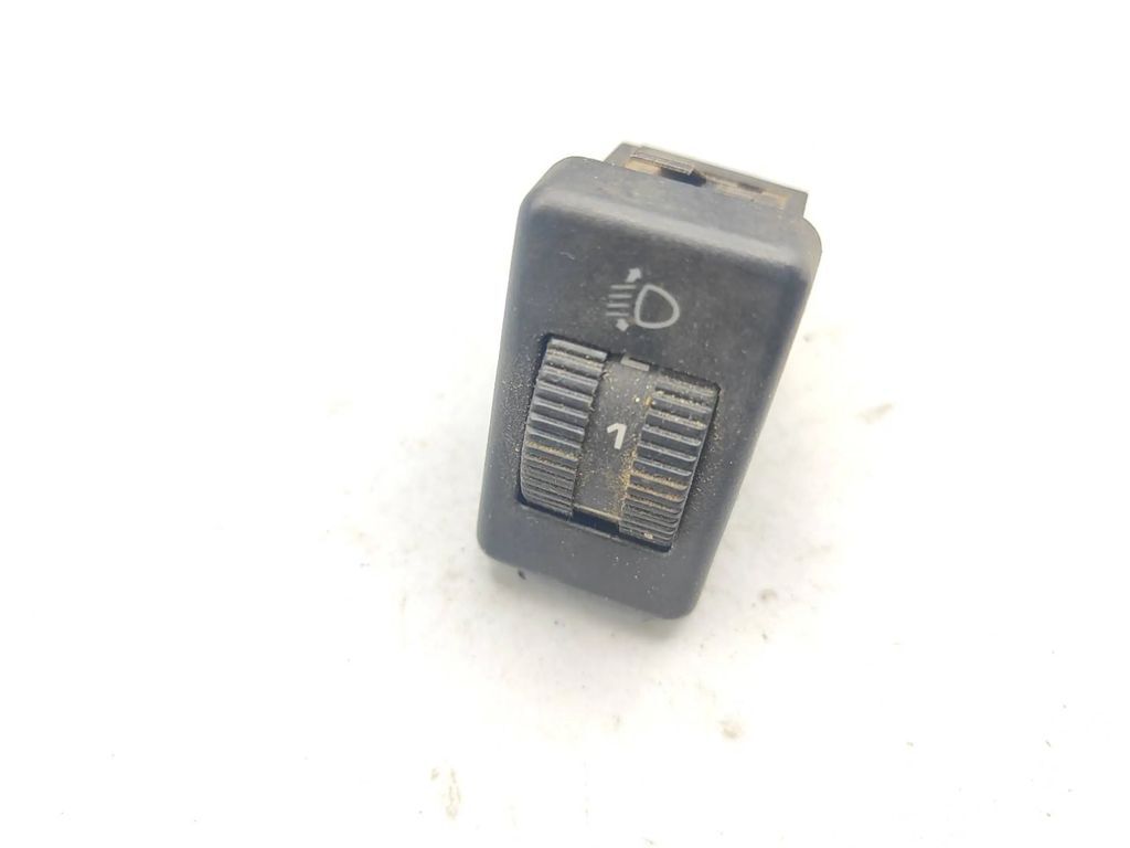 Volkswagen PASSAT B3 1992 Headlight level height control switch 357941333 