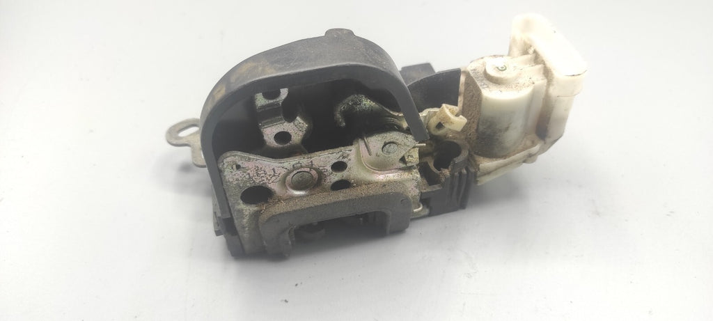 Alfa Romeo 147 1.9JTD 110kW Diesel 2004 LHD Front Left Door Lock B792