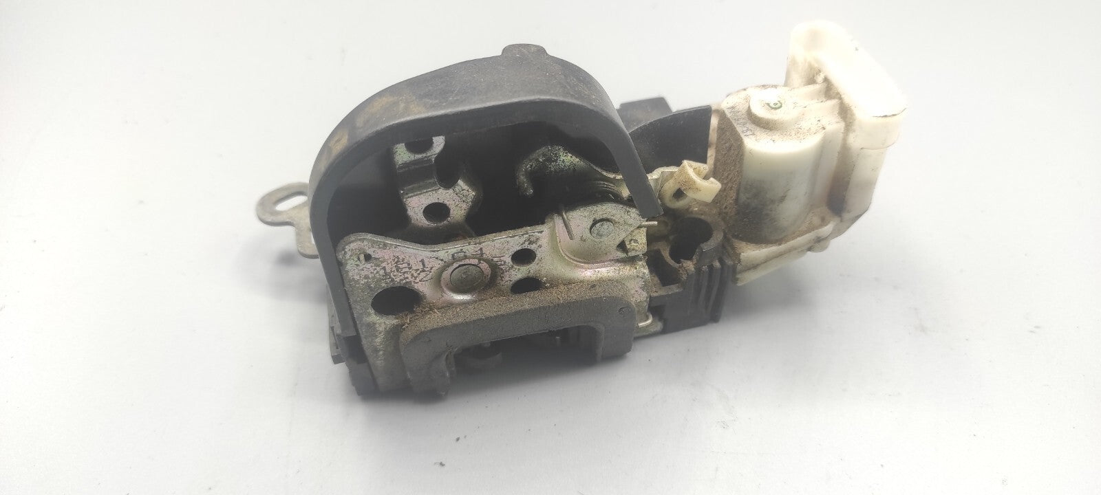 Alfa Romeo 147 1.9JTD 110kW Diesel 2004 LHD Front Left Door Lock B792