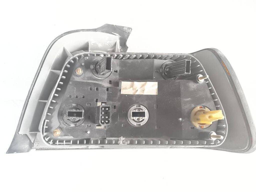BMW 3 E36 Sedan 316i 1992 LHD rear left taillight  