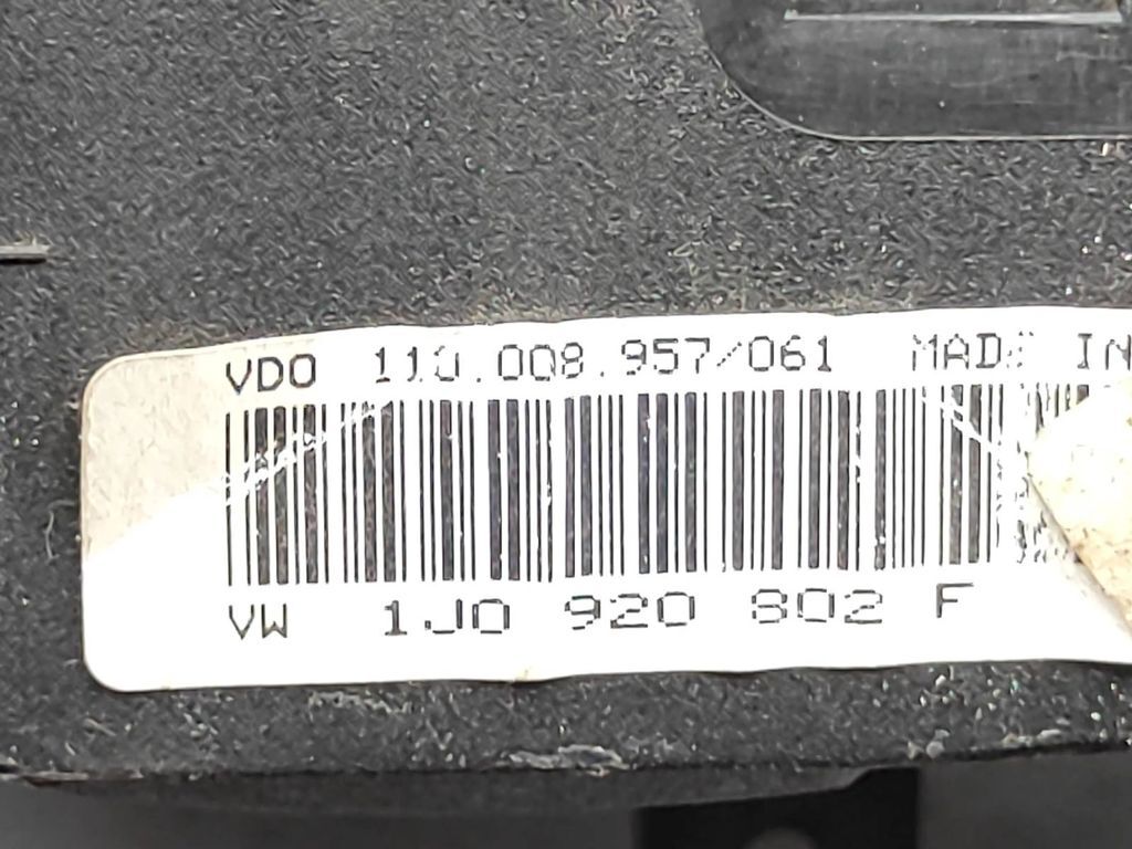 Volkswagen Golf IV 1999 Diesel speedometer instrument cluster 1J0920802F 