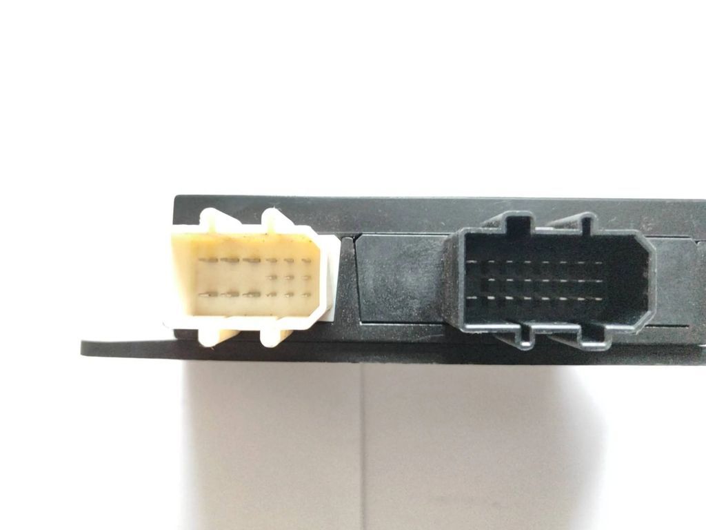 Volkswagen PASSAT B5 3B2 1997 Comfort convenience body module 3B0959798 