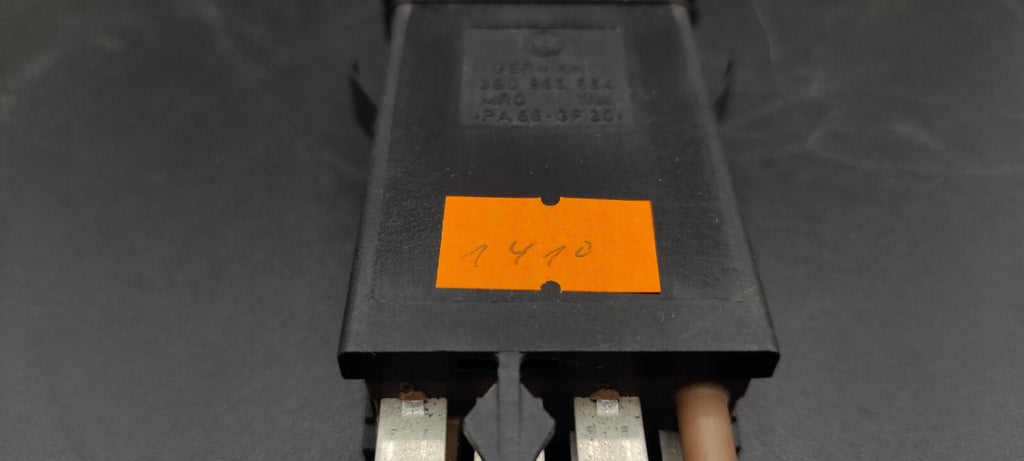 Volkswagen VW Passat B5 1997 Heated Seats Switch Button 3B0963564