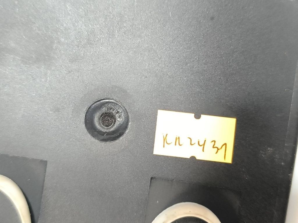 Mercedes-Benz E W211 2003 door control unit module 2198200226 