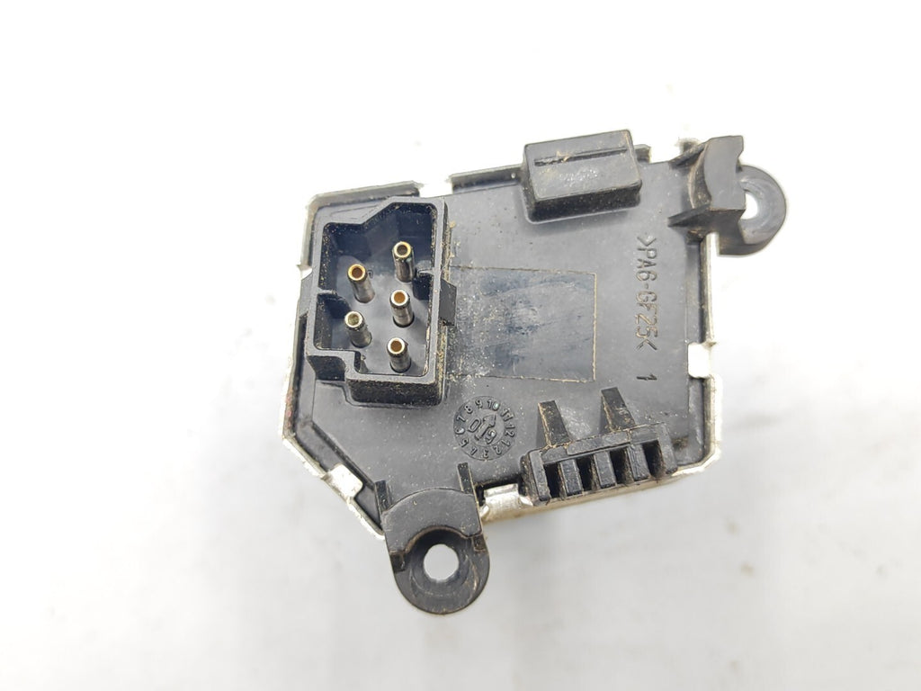 BMW 3 Series E46 320D 110kW  2000 Heater fan motor  resistor 6920365