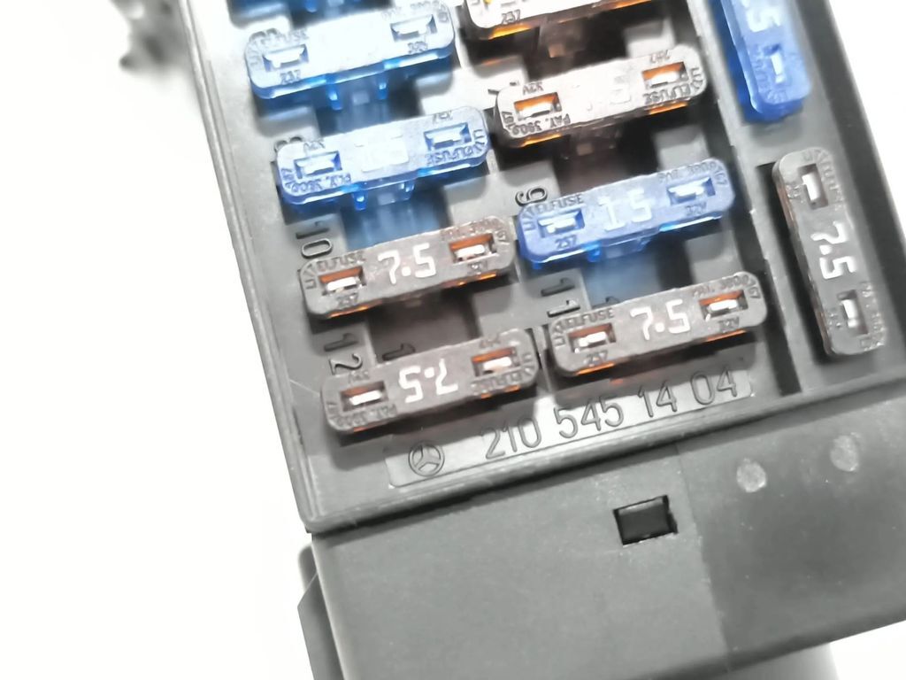 Mercedes-Benz E Class W210 1997 Light switch button 2105451404 