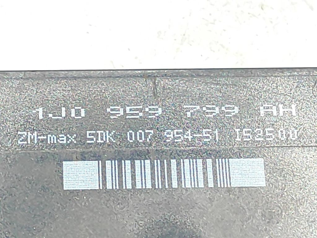 Volkswagen PASSAT B5 1998 Comfort convenience body module 1J0959799AH 