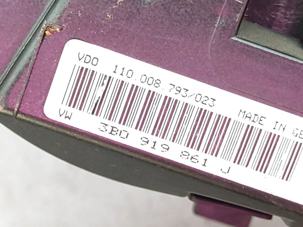 Volkswagen PASSAT B5 1.9TDI 1998 speedometer instrument cluster 3B0919861J 