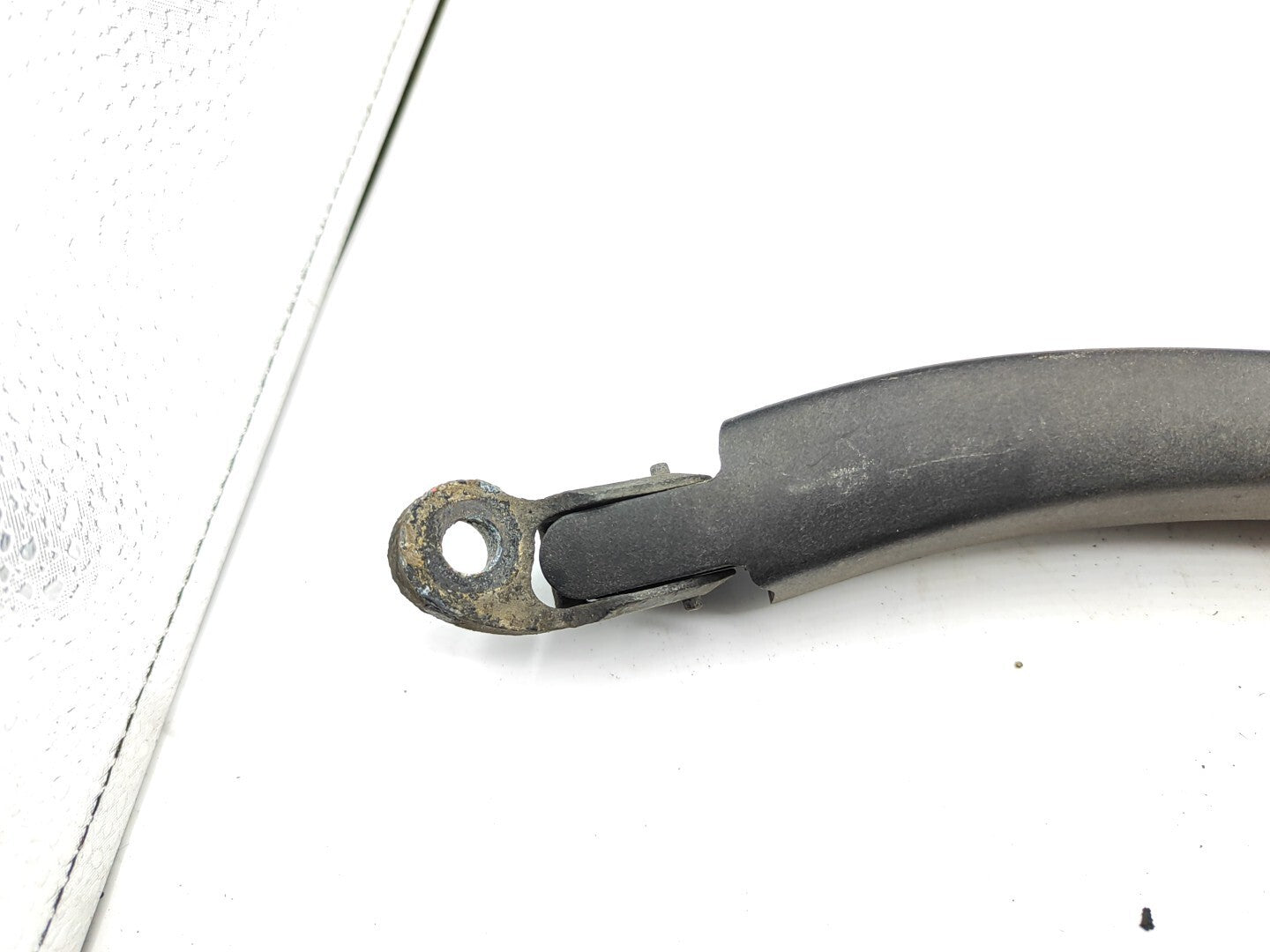 BMW E61 520D Estate 2005 Rear glass tailgate wiper arm 7066173