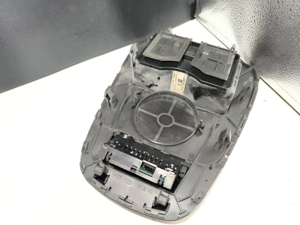 Mercedes-Benz CLK A209 C209 2003 dash center air vent grill A2098301354 