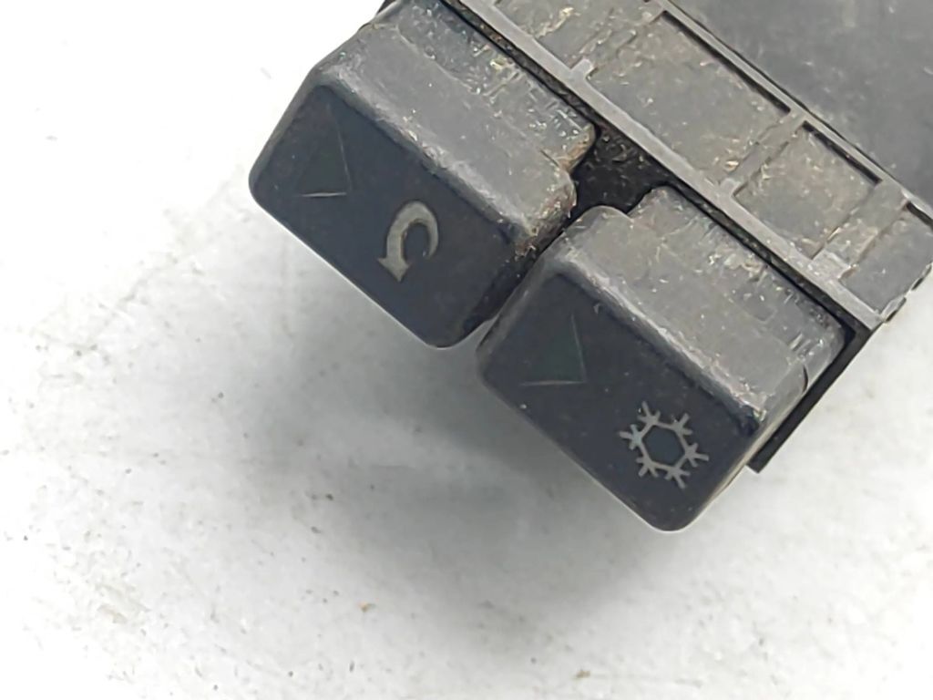 Audi A4 S4 B5 8D 1995 Air conditioning AC AC switch 4A0959621 