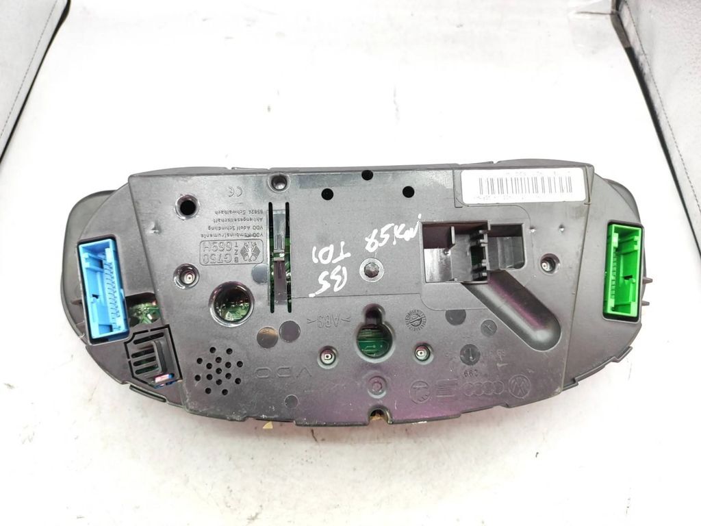 Volkswagen PASSAT B5 TDI Diesel 1998 speedometer instrument cluster 3B0920822A 