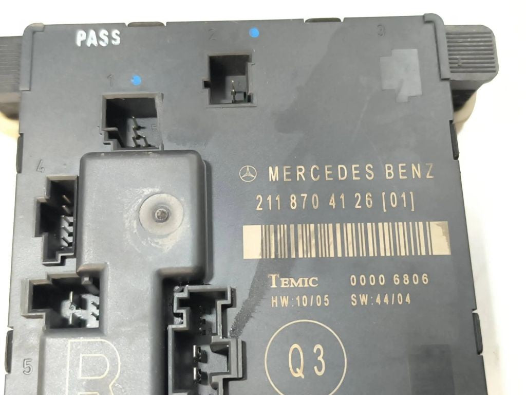 Mercedes-Benz E W211 2003 door control unit module 2118704126 