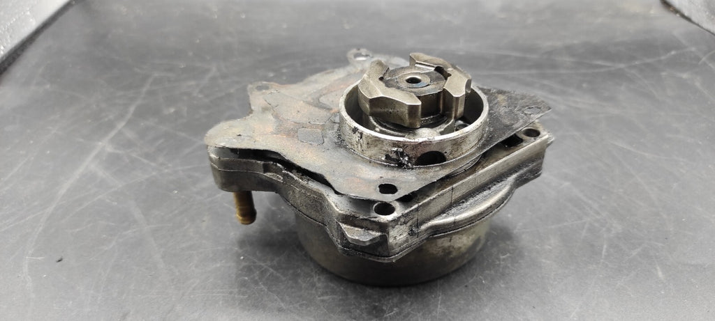 Alfa Romeo 156 SW 2.4JTD 110kW 2003 Diesel Engine Vaccum Pump 46818358