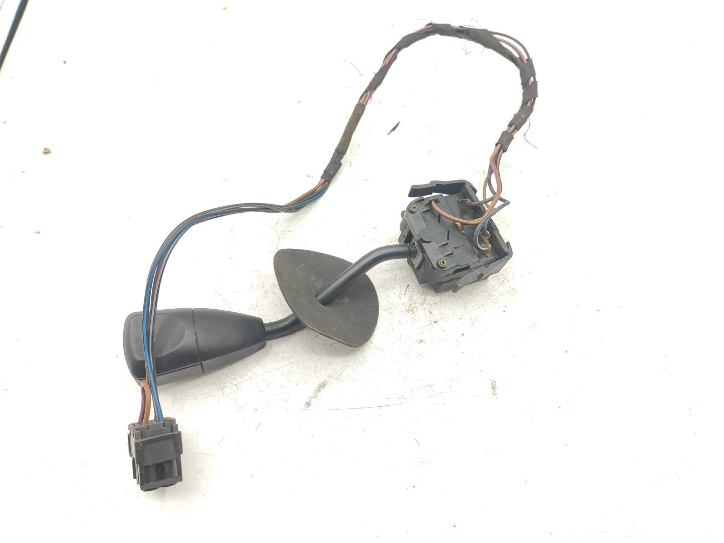 BMW 3 Series E36 325i Petrol Front Windshield Wiper Stalk Lever 012005