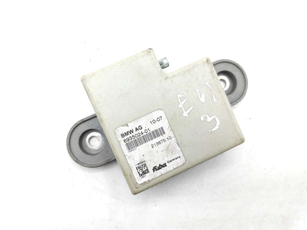 BMW 1 Series E81 E87 E90 E91 Radio Amplifier ECU Control Module 6935024