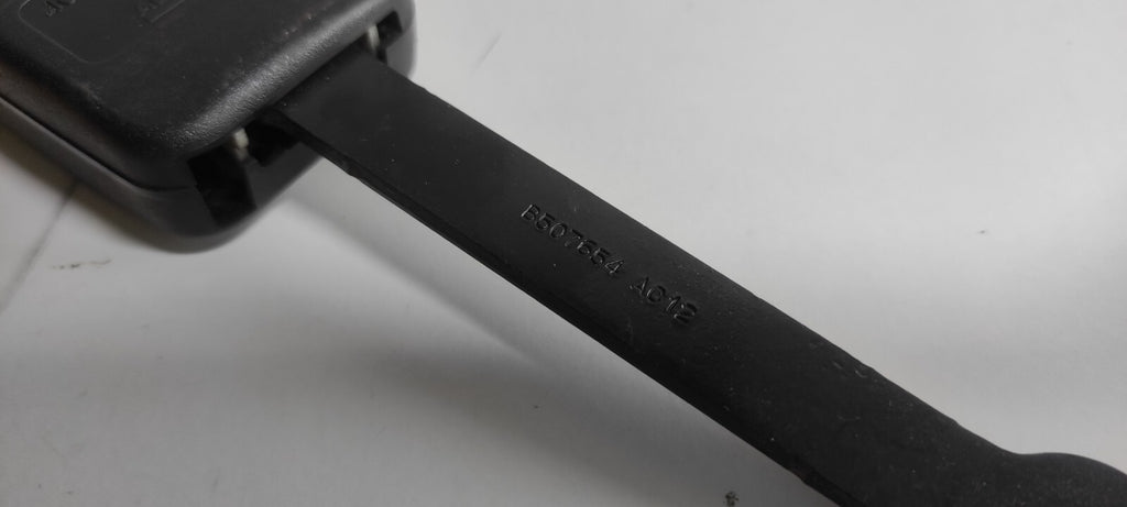 Peugeot 607 3.0i V6 2001 LHD Front Right Seat Seat Belt Buckle B507654AC12